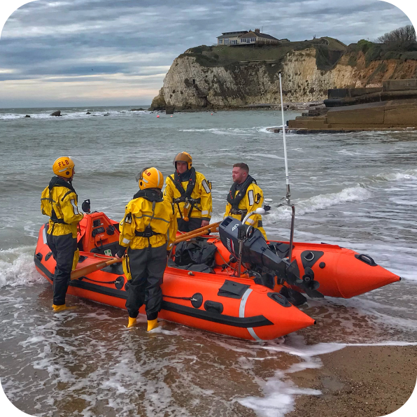 Lifeboat rescue teams